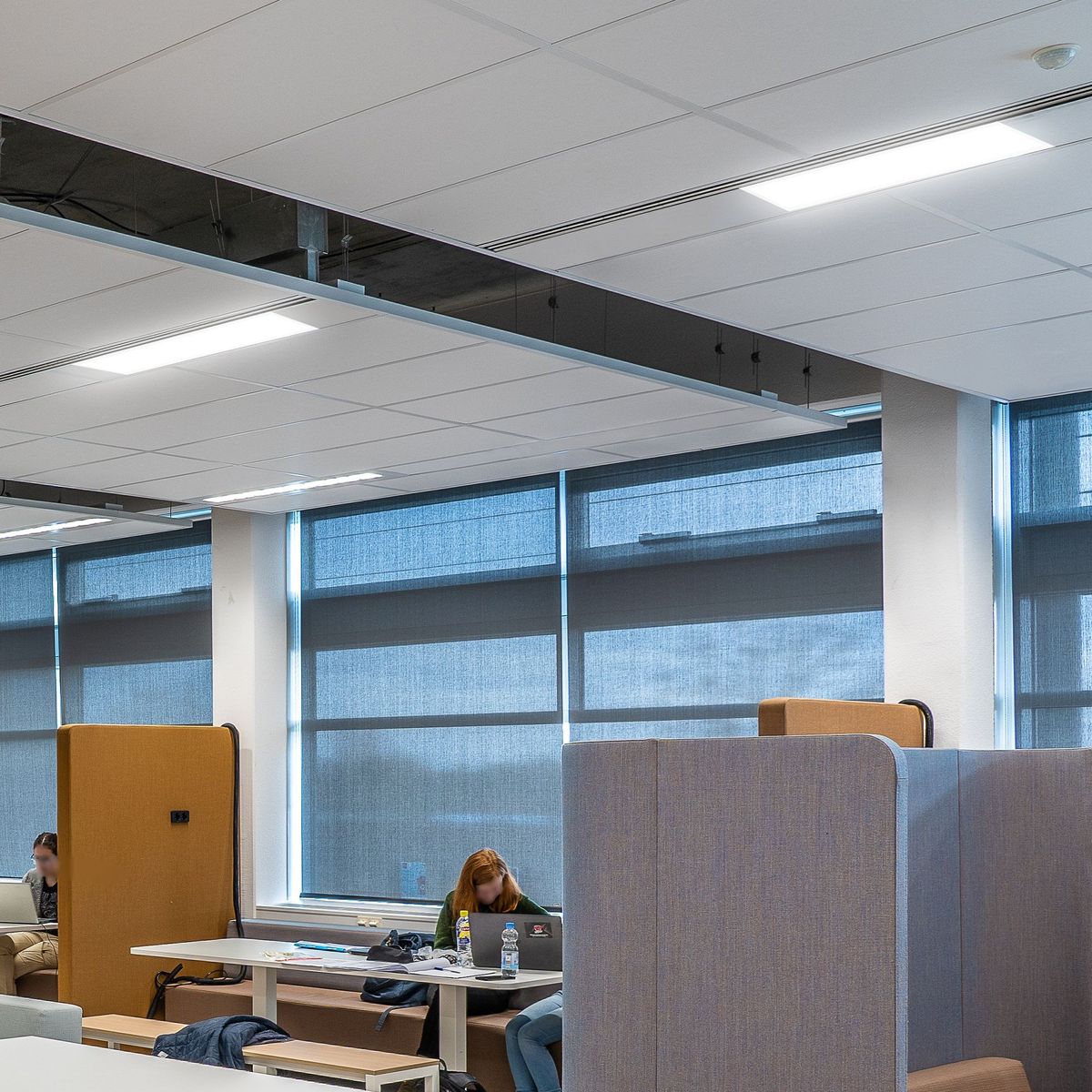 ILUMA - Panel Rectángular Luz Fría 120x18cm 45W