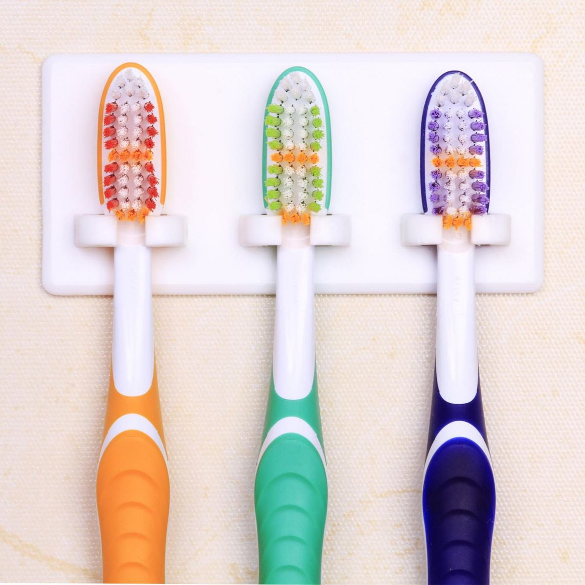 JOLY - Set x3 Porta Cepillos Plástico Adhesivo