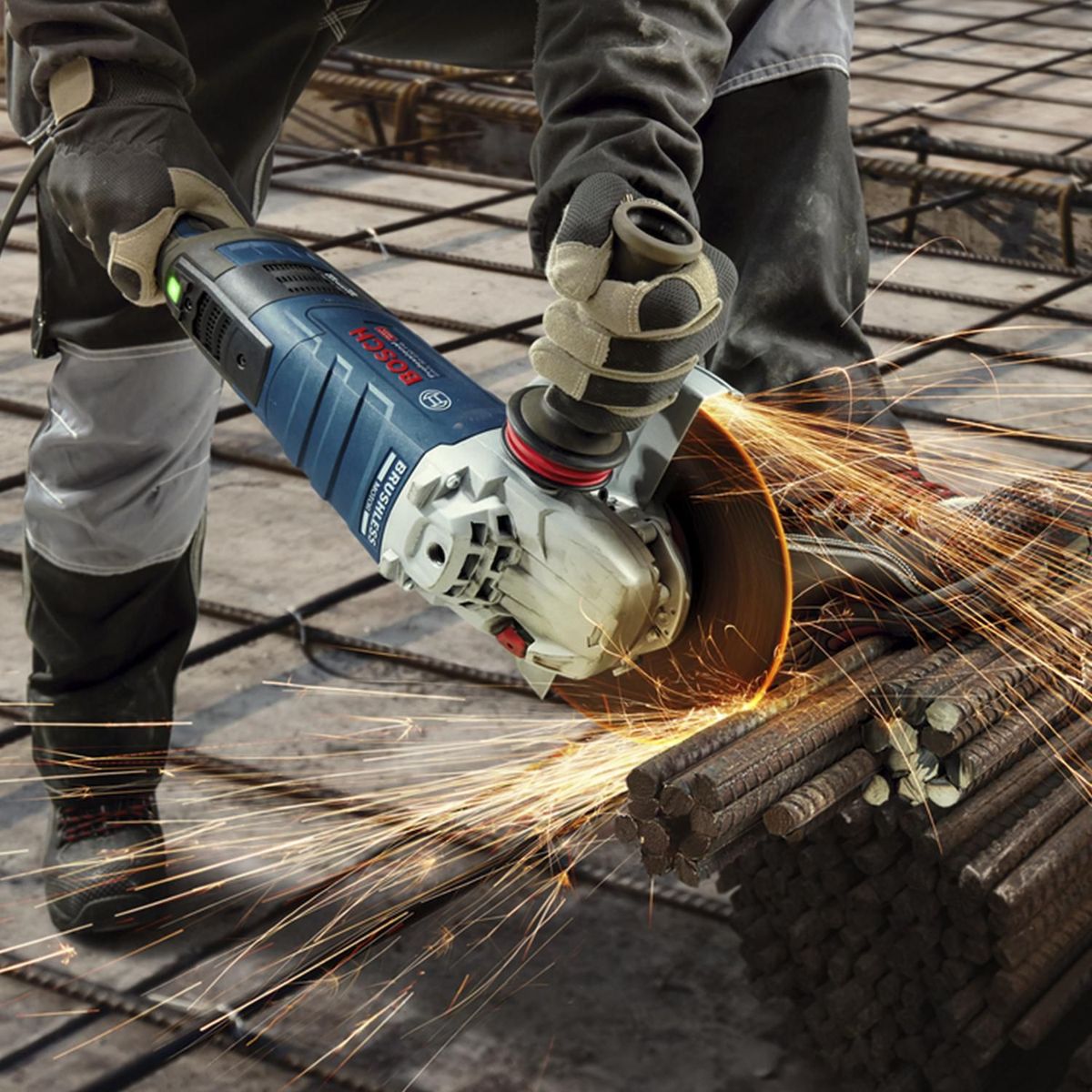 BOSCH - Amoladora Brushless GWS 30-230 PB Professional