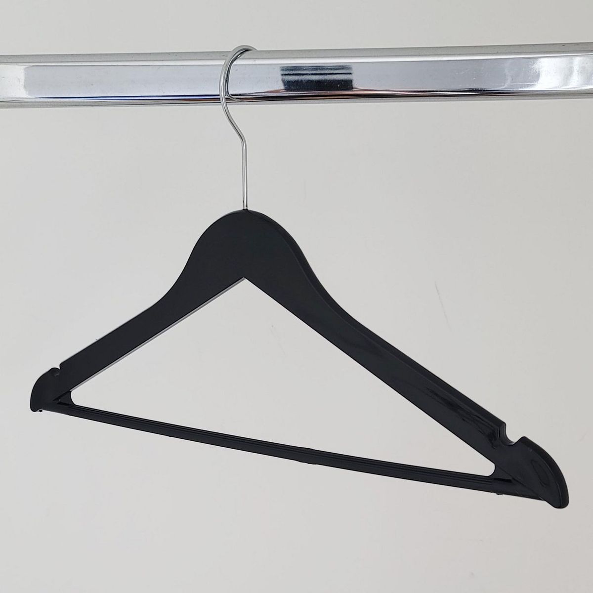 RAPALLO - Colgador de Ropa de Baquelita Negro