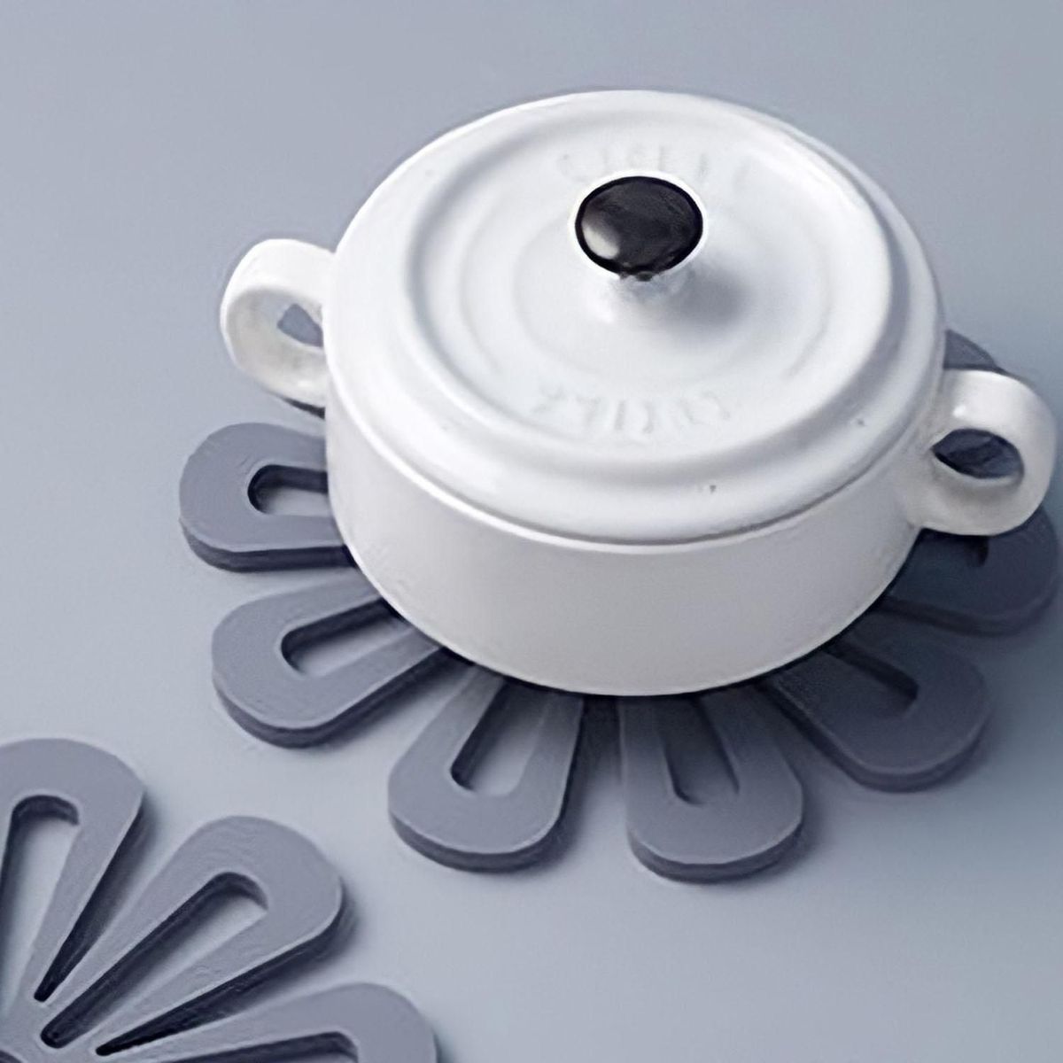 DOS POR MEDIO - Apoya Calientes Flor