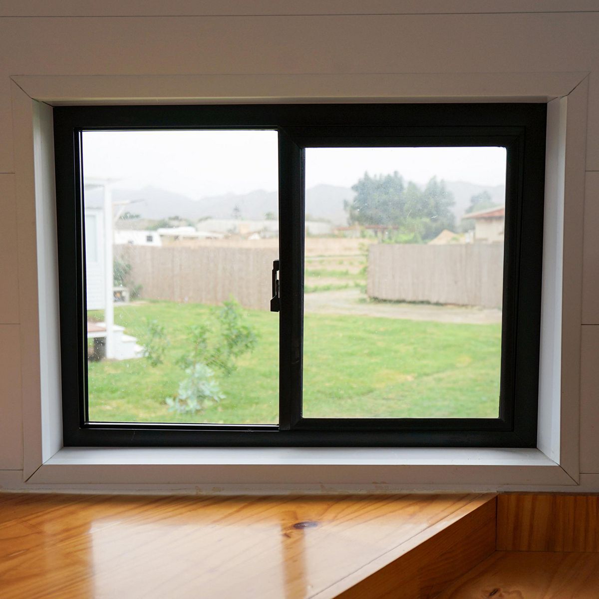 NEFUSAC - Ventana Pvc Corrediza Laminado de 6 mm Negro