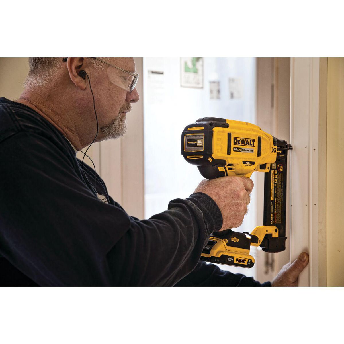 DEWALT - Clavadora 20V Calibre XR DeWalt