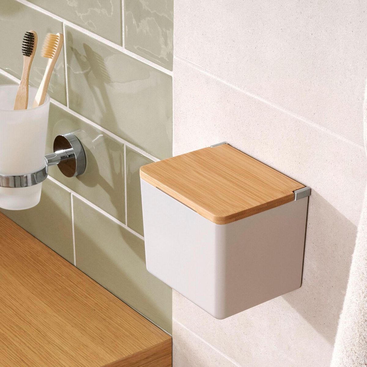 TESA - Caja Autoadhesiva Baño S