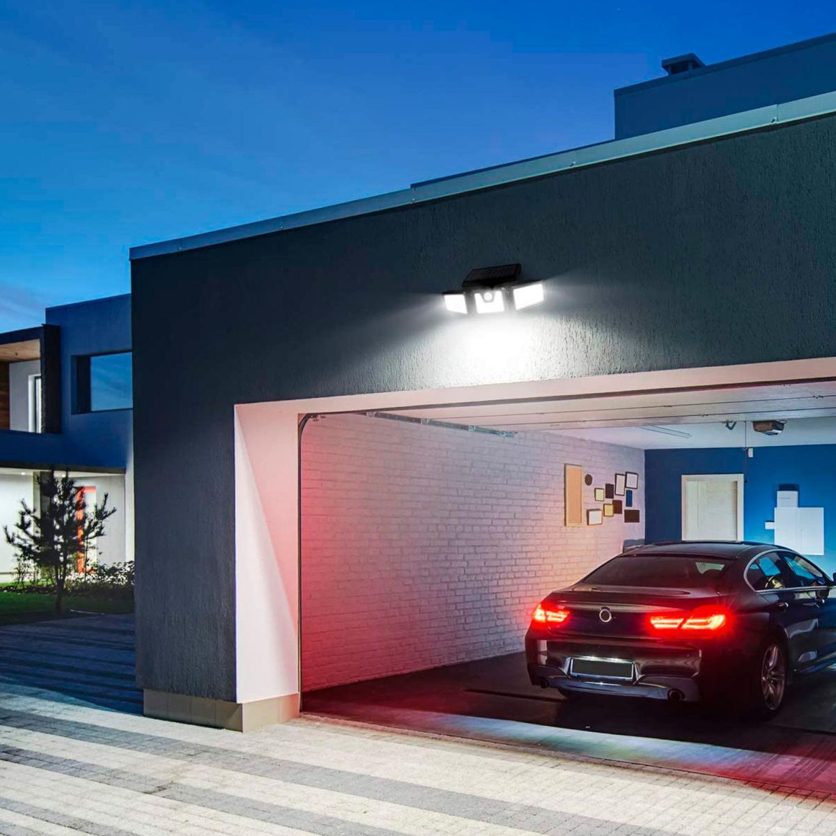 LIGHTECH - Reflector Solar Luz Fría con Sensor 4W