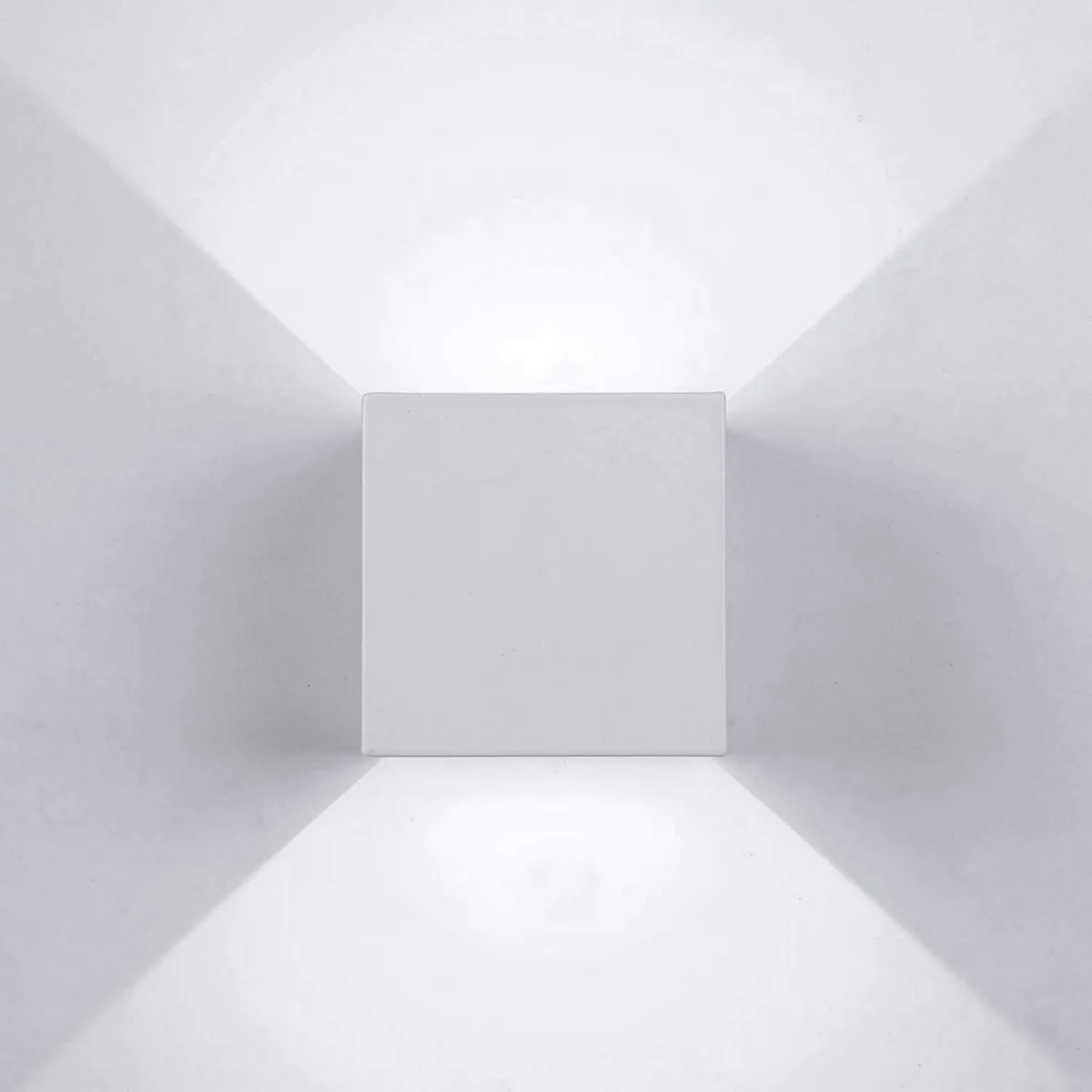 ILUMA - Braquete de Pared Exterior Cubo LED Tricolor 10W Blanco