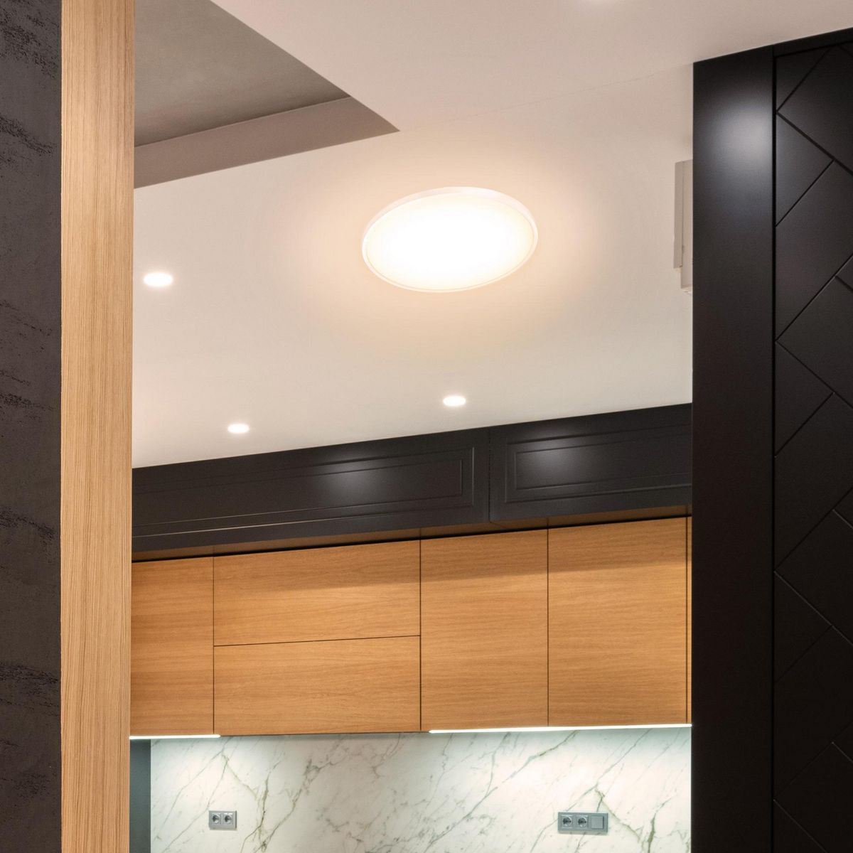 ILUMA - Downlight Ultra Slim Luz Cálida 18W Blanco