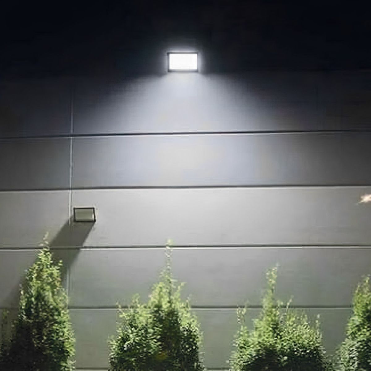 ILUMA - Reflector Slim Negro 100W Iluma