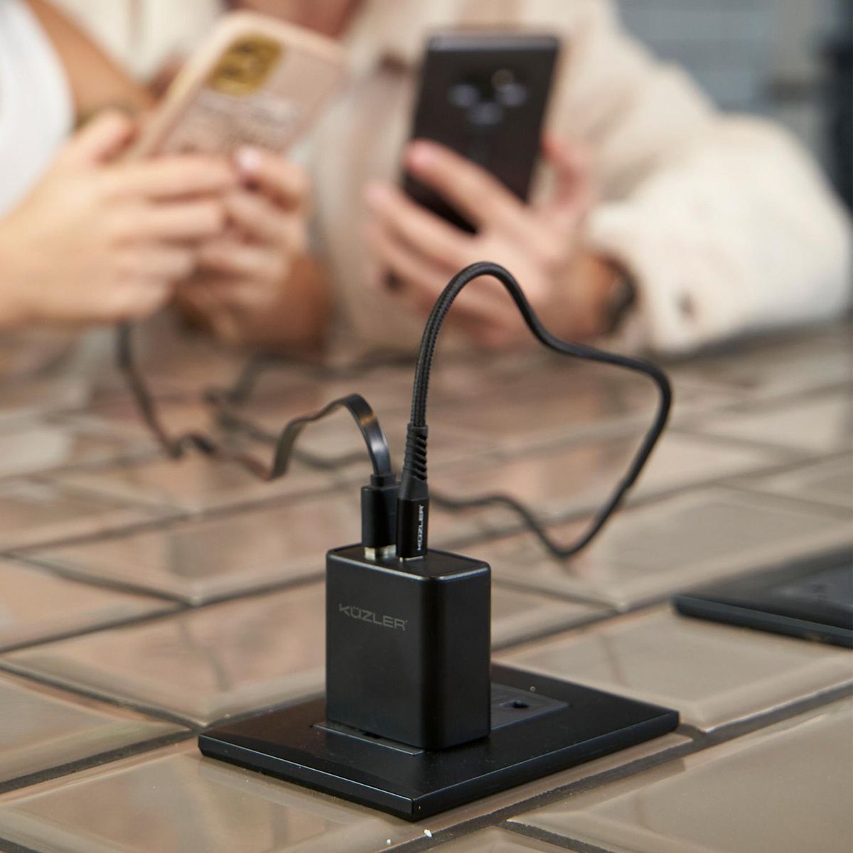 KUZLER - Carga 20W Usb Tipo A/C Cable 3A