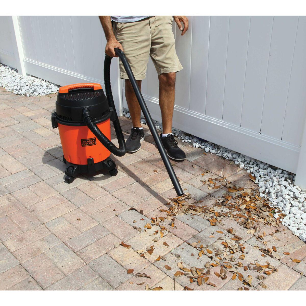 BLACK+DECKER - Aspiradora de Polvo y Agua 10L 1000W Black&Decker