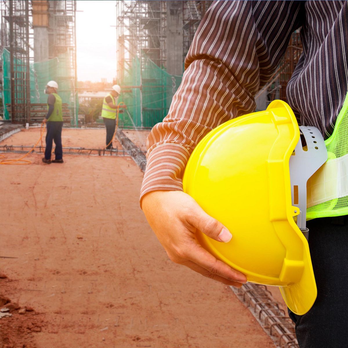 FIBRAFIL - Rollo Malla Raschel 65% Negro/Verde 4.20m x 100m