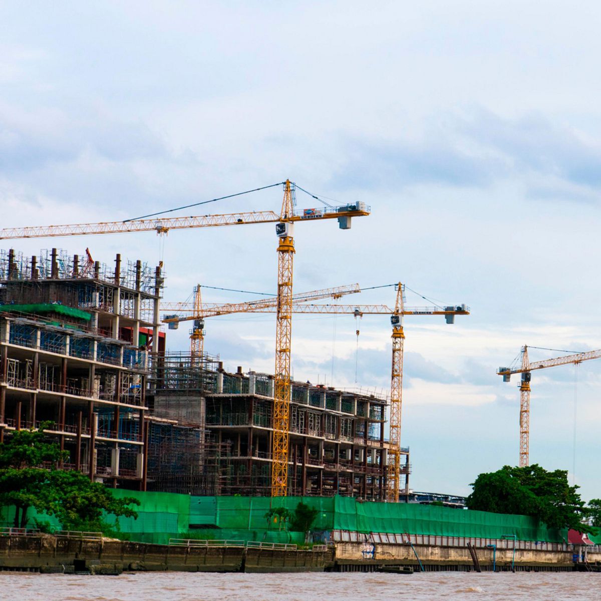 FIBRAFIL - Rollo Malla Raschel 80% Negro/Verde 4.20m x 100m