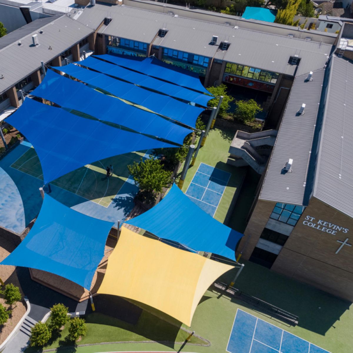 FIBRAFIL - Rollo Malla Raschel 80% Azul 4.20m x 100m