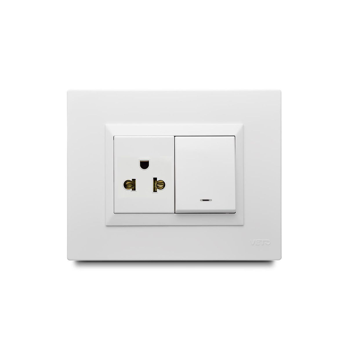 VETO - Mixto 1 Interruptor + 1 Tomacorriente Universal 2P+E Blanco Plu62624