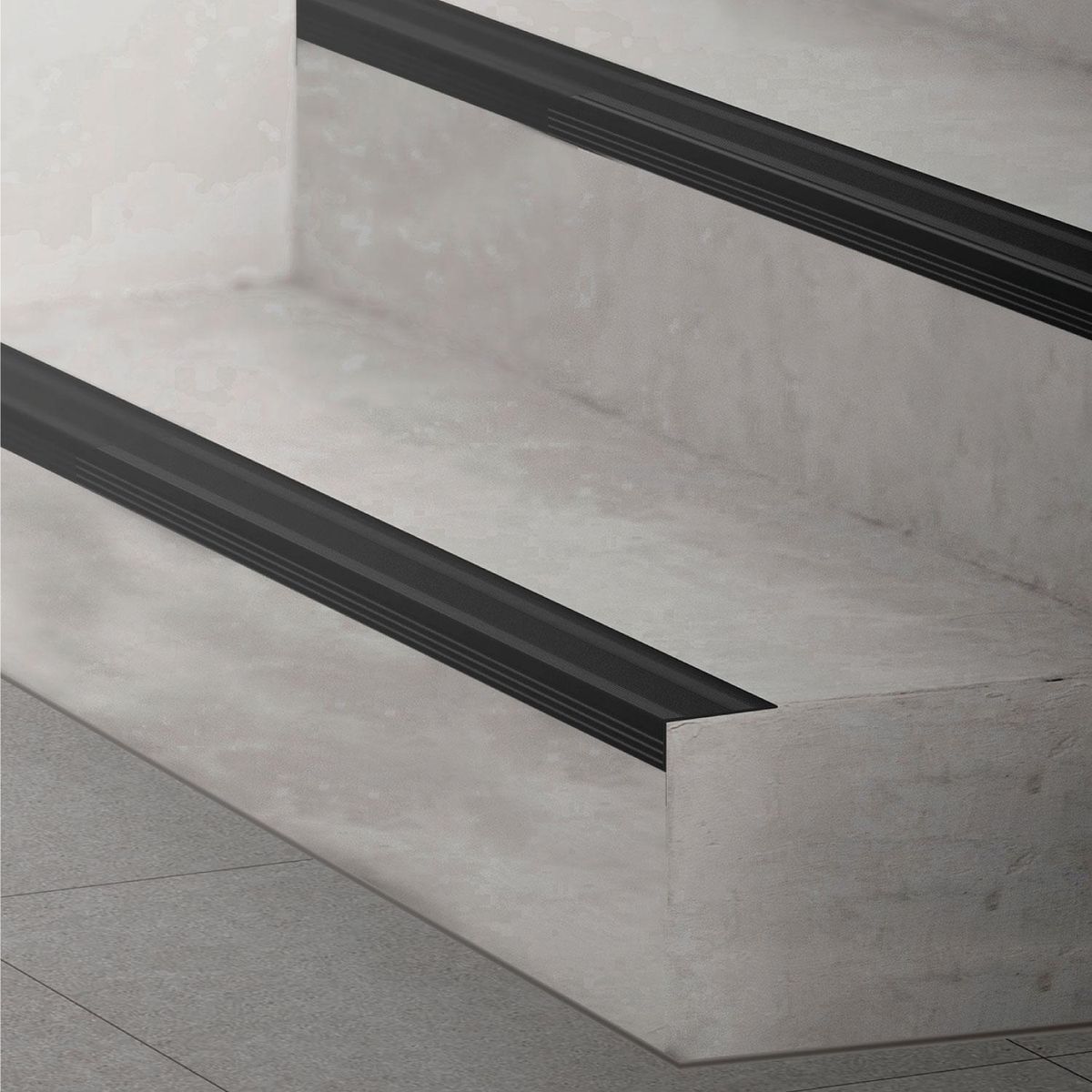 KANTU - Borde Peldaño Aluminio Negro Mate