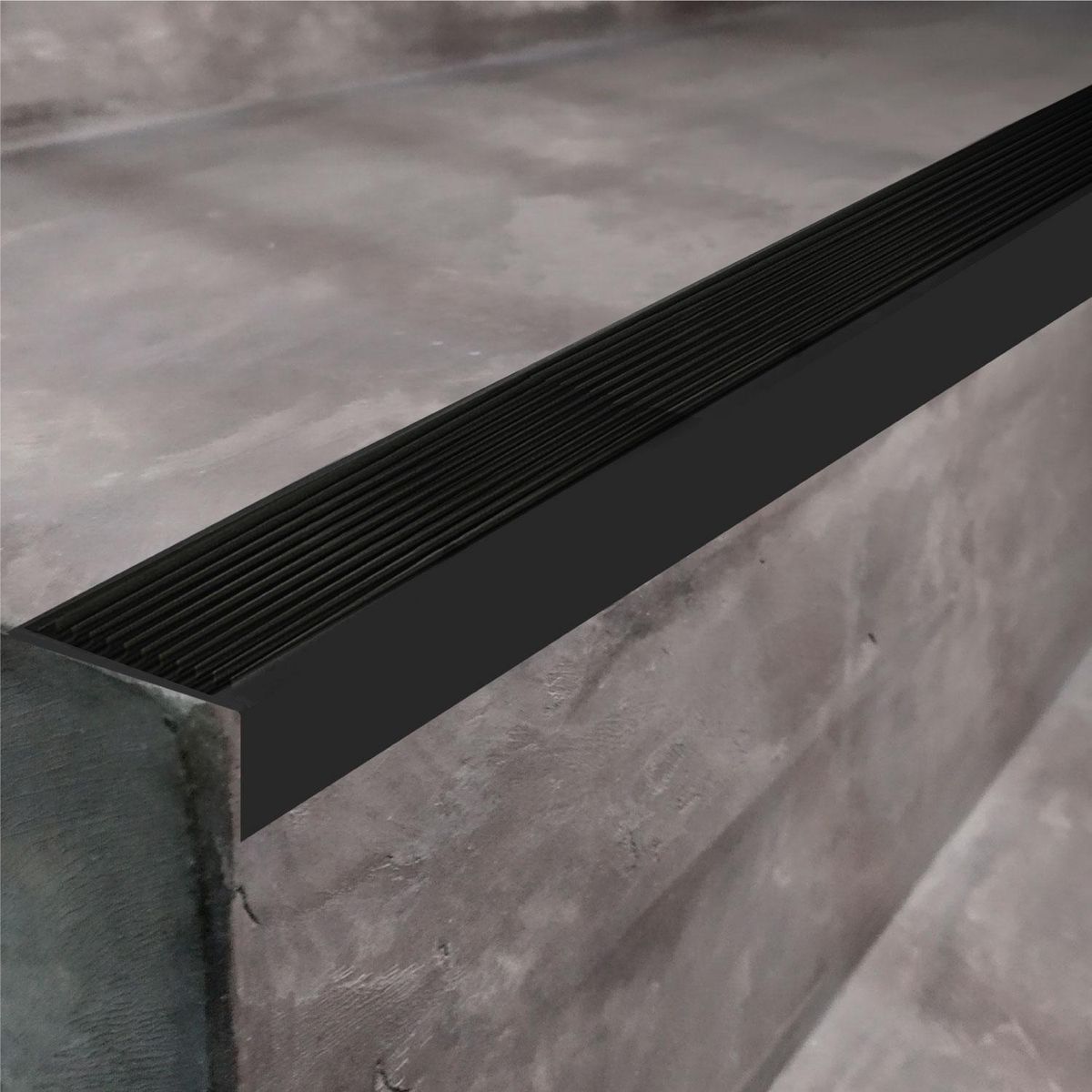 KANTU - Borde Escalera Aluminio Negro Mate