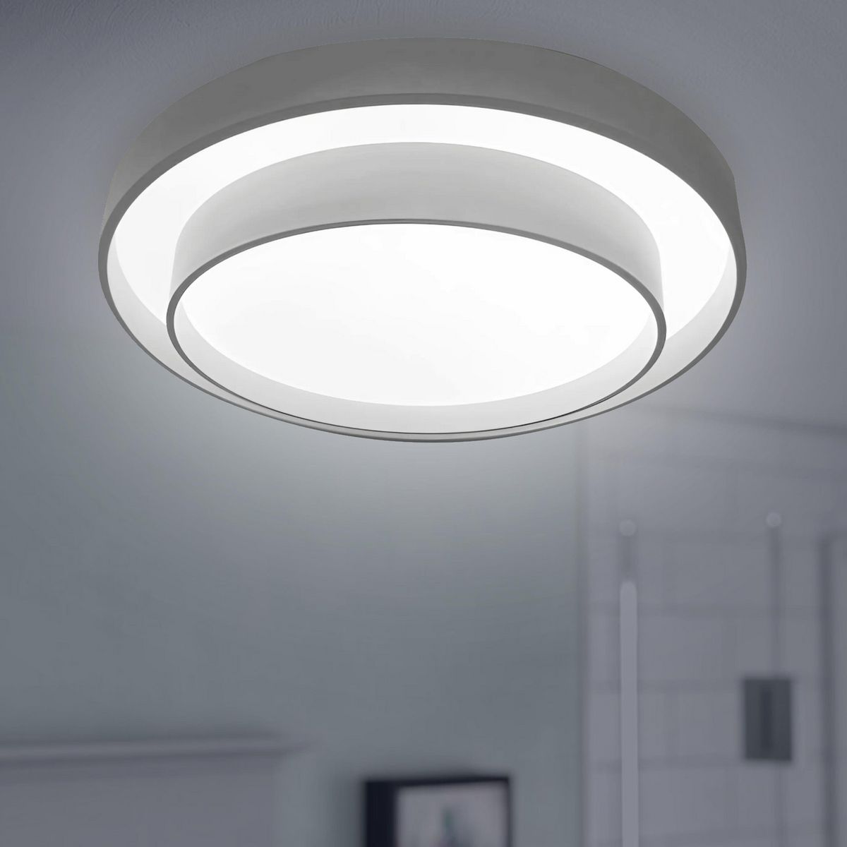  - Plafón Blanco con Control Madrid