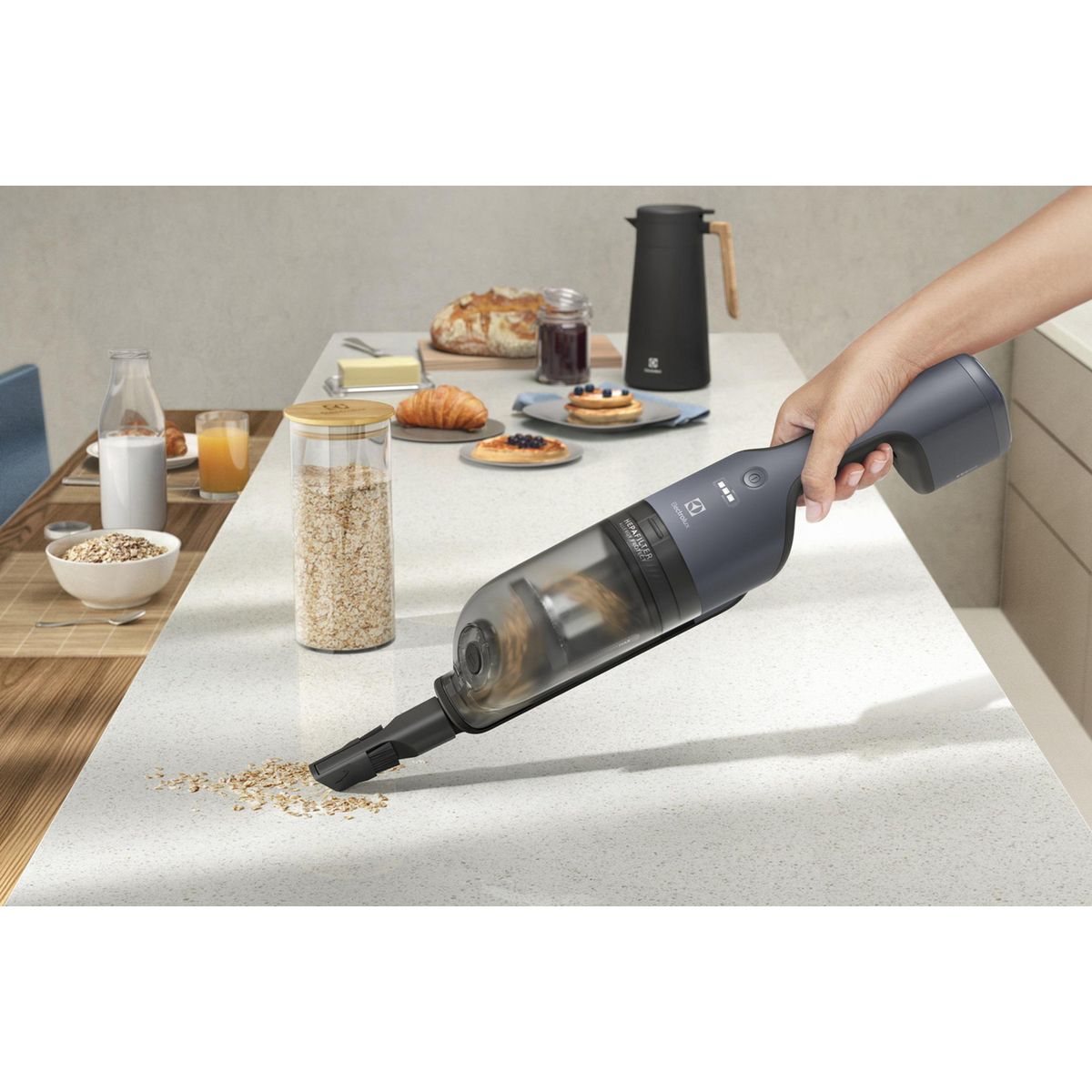 ELECTROLUX - Aspiradora Inalámbrica ERG019 90W 2 en 1 con Filtro HEPA