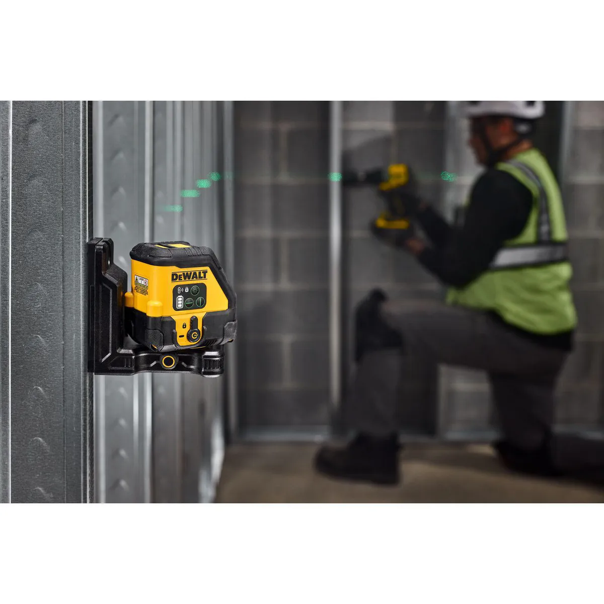 DEWALT - Nivel Láser 1H 1V 45M Verde USB