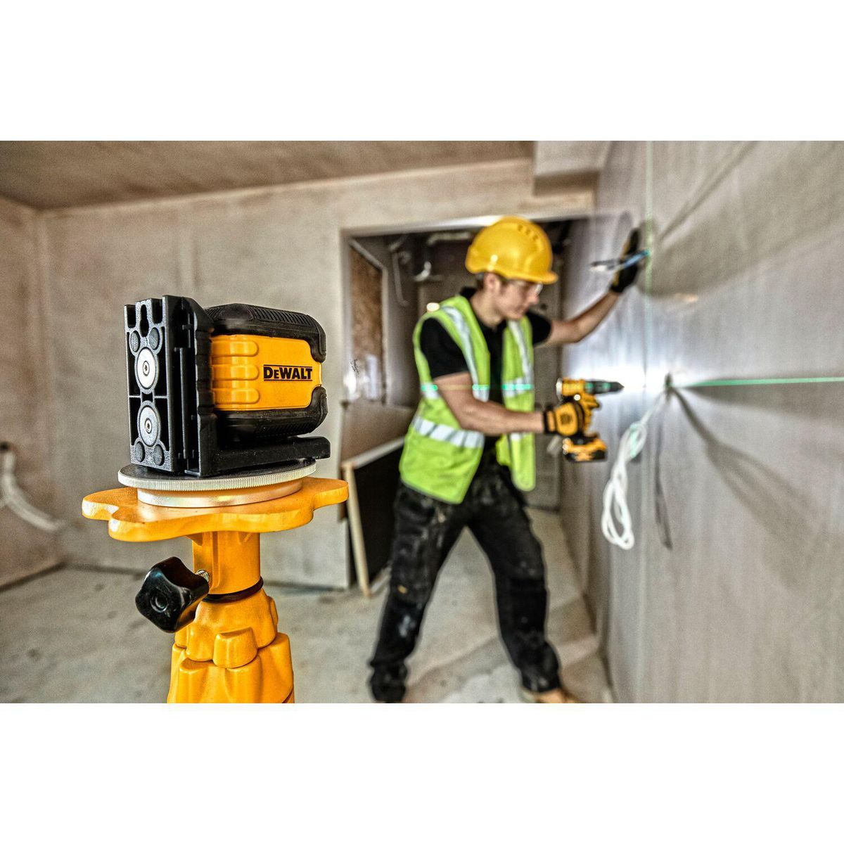 DEWALT - Nivel Láser de Línea Cruzada Luz Verde DW08802CG DeWALT