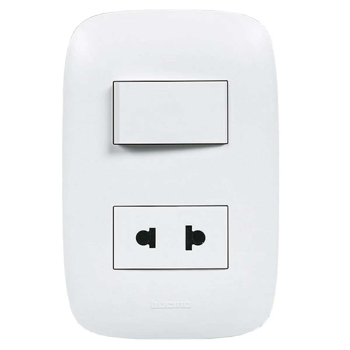 BTICINO - Interruptor + Tomacorriente Simple Domino Sencia Blanco