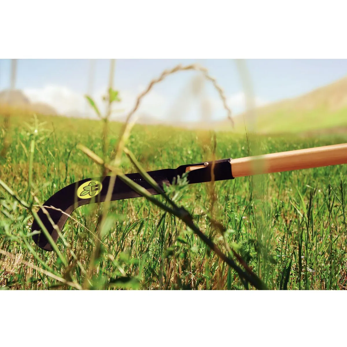 TRAMONTINA - Hoz Machete Calabozo Acero 17.4x3.6x