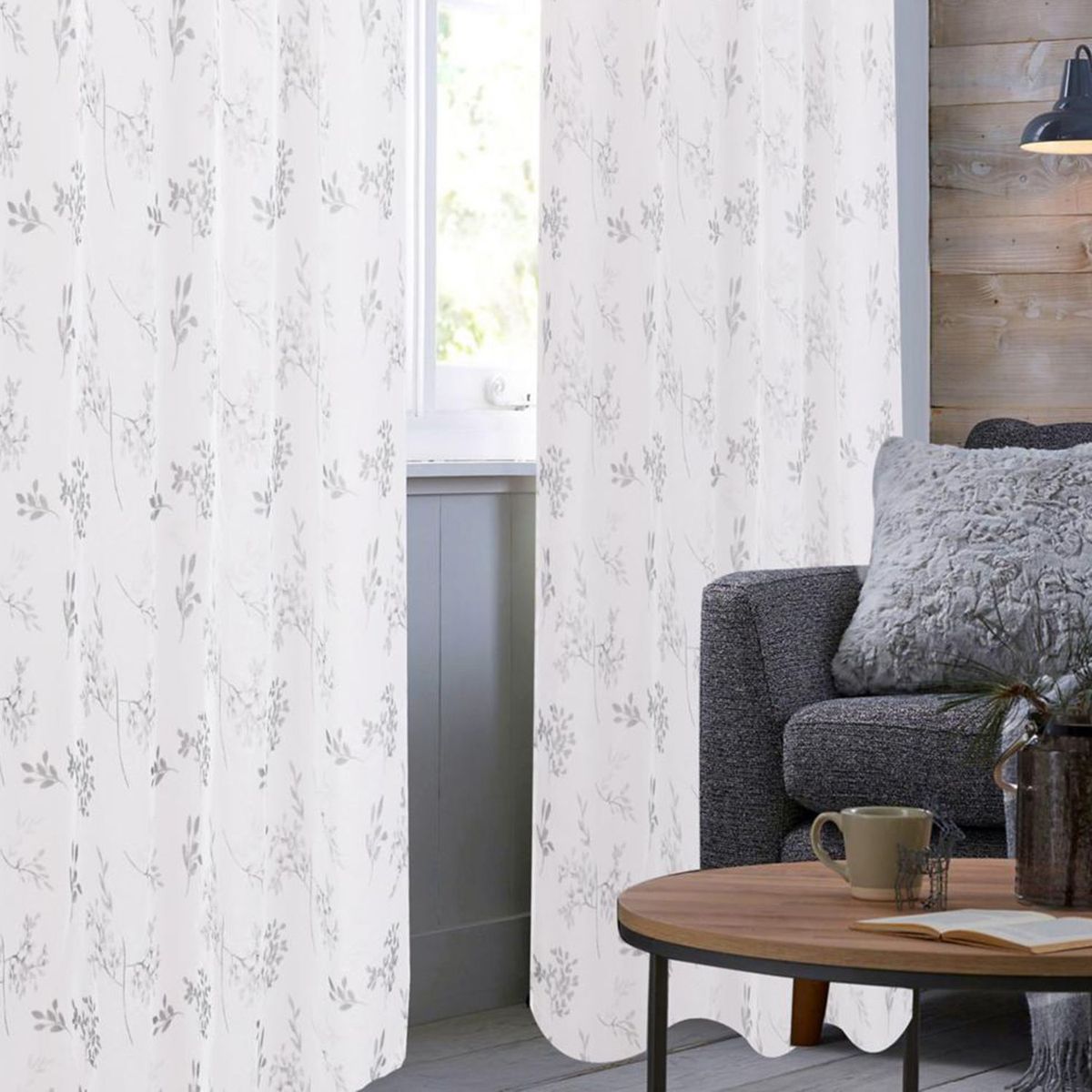 JUST HOME COLLECTION - Cortina de Velo Flores 135x220cm Blanco