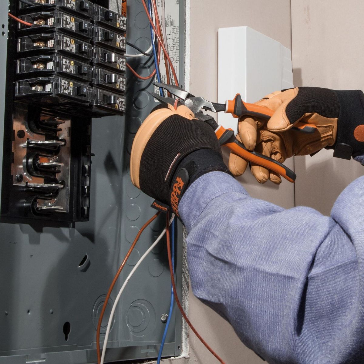 KLEIN TOOLS - Alicate Aislado 1000V