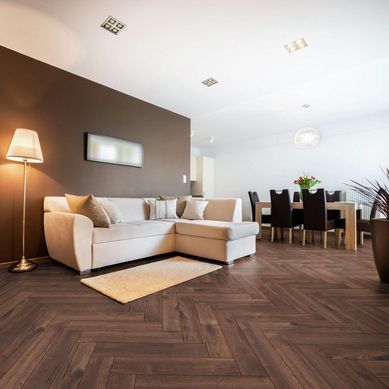 Piso Laminado Calais Marr�n AC4 8mm 1.23m2