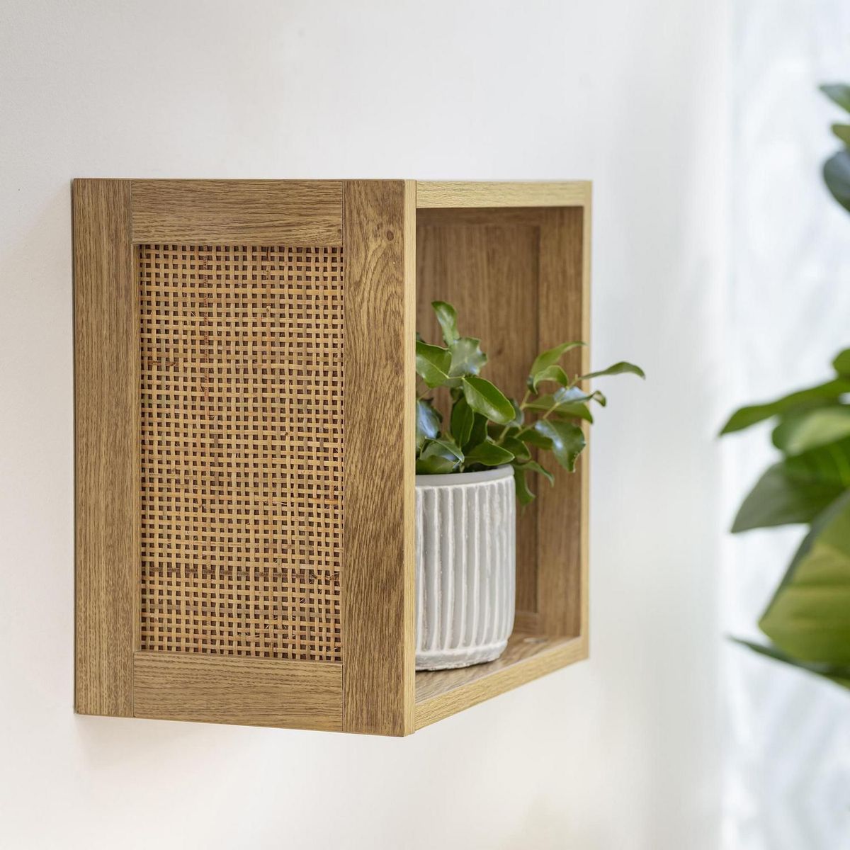 JUST HOME COLLECTION - Cubo de Madera Rattan Tejido 30X30X20