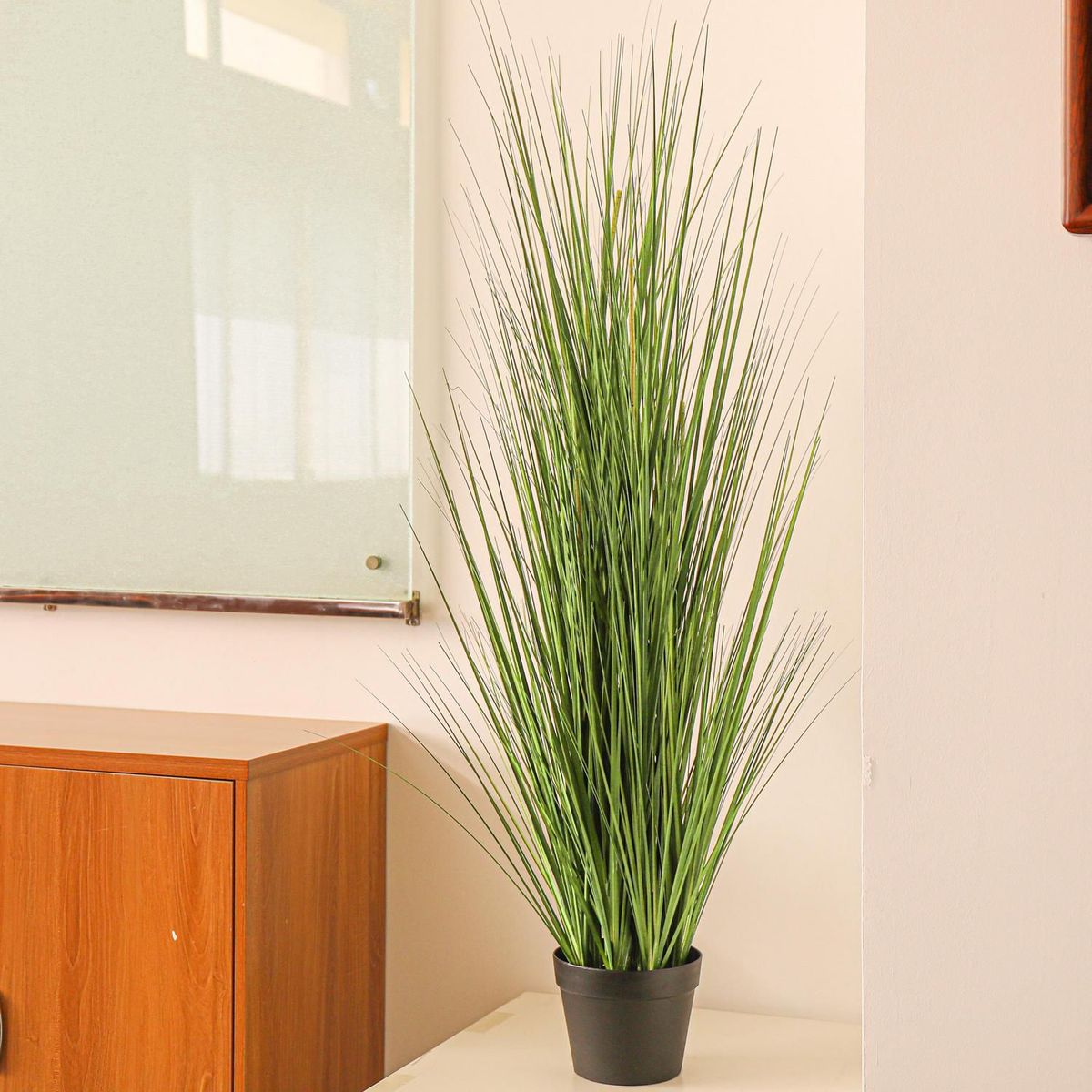 JUST HOME COLLECTION - Planta Artificial Pasto Verde 130cm