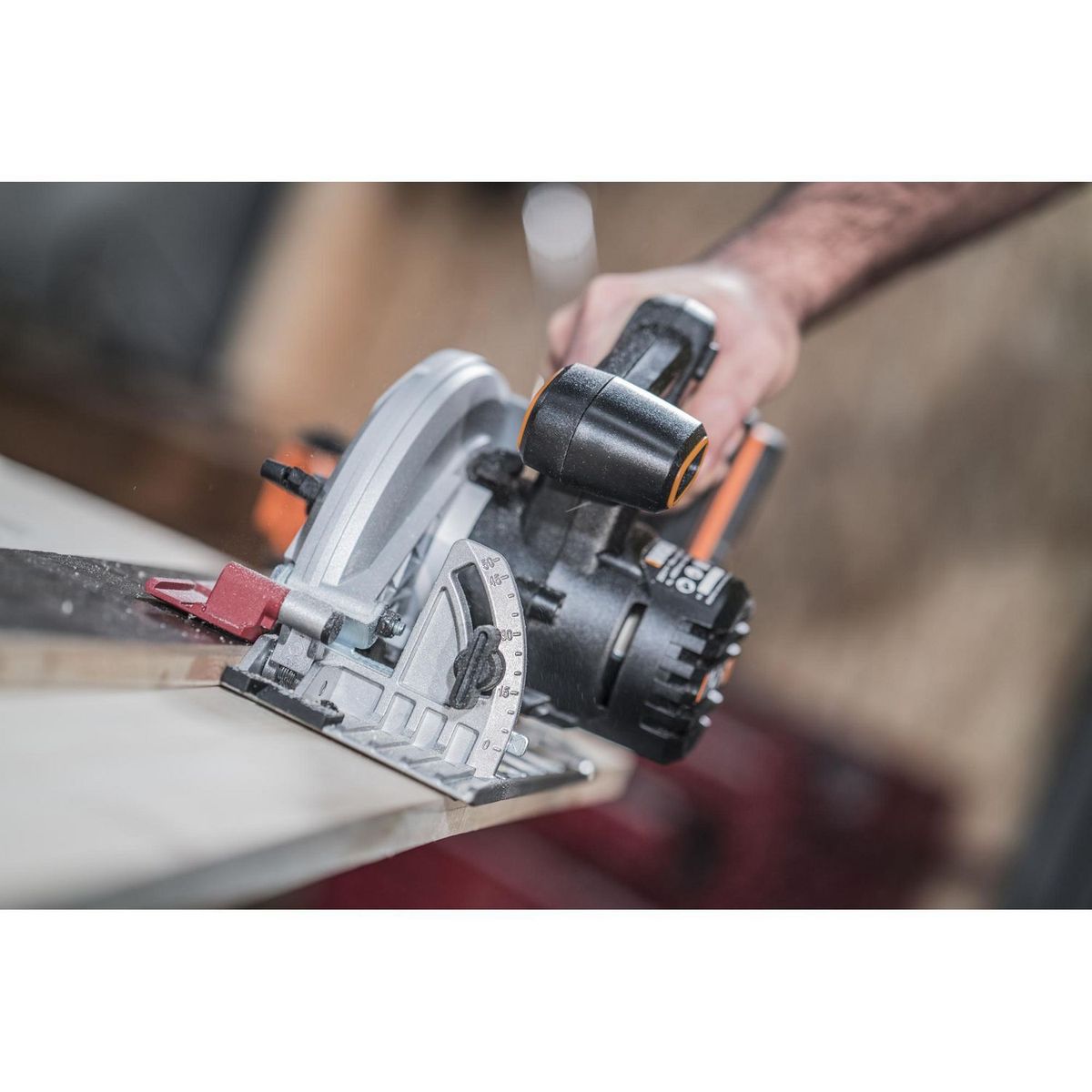 WORX - Sierra Circular Inalámbrica Worx 4.5" 20V +  Disco + Llave (Sin batería) 