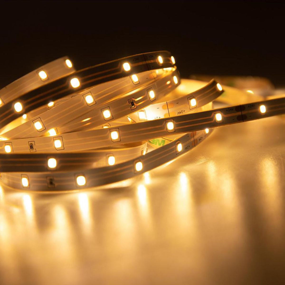 DAIRU - Cinta LED Luz Cálida 5M IP20