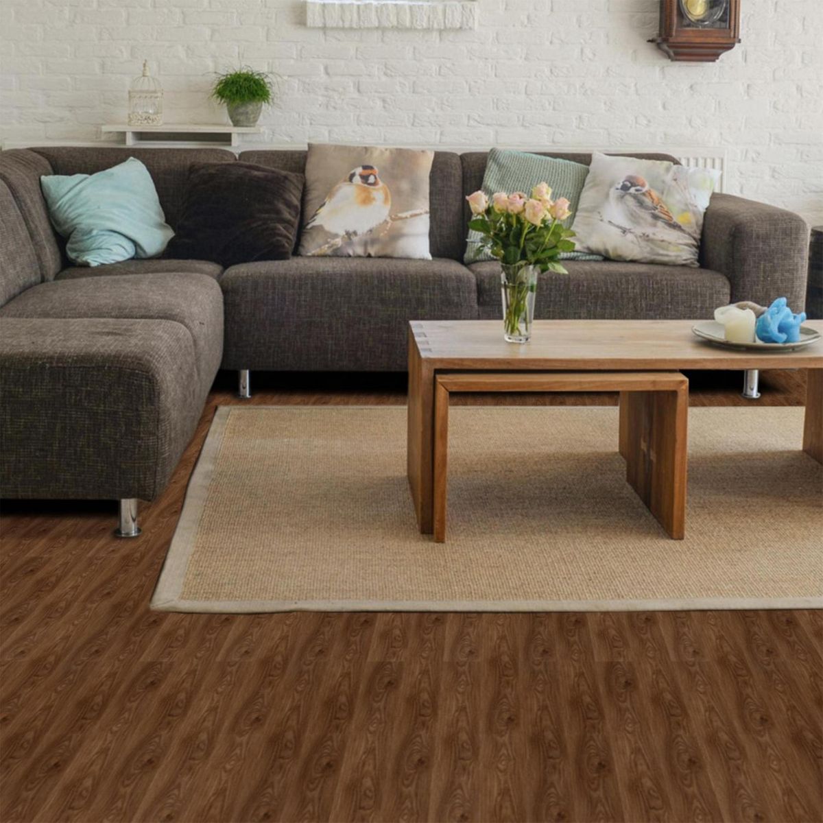 HOLZTEK - Piso Laminado Riveri Brillante Marrón AC3 8mm 19.6x121.6cm 1.90m2