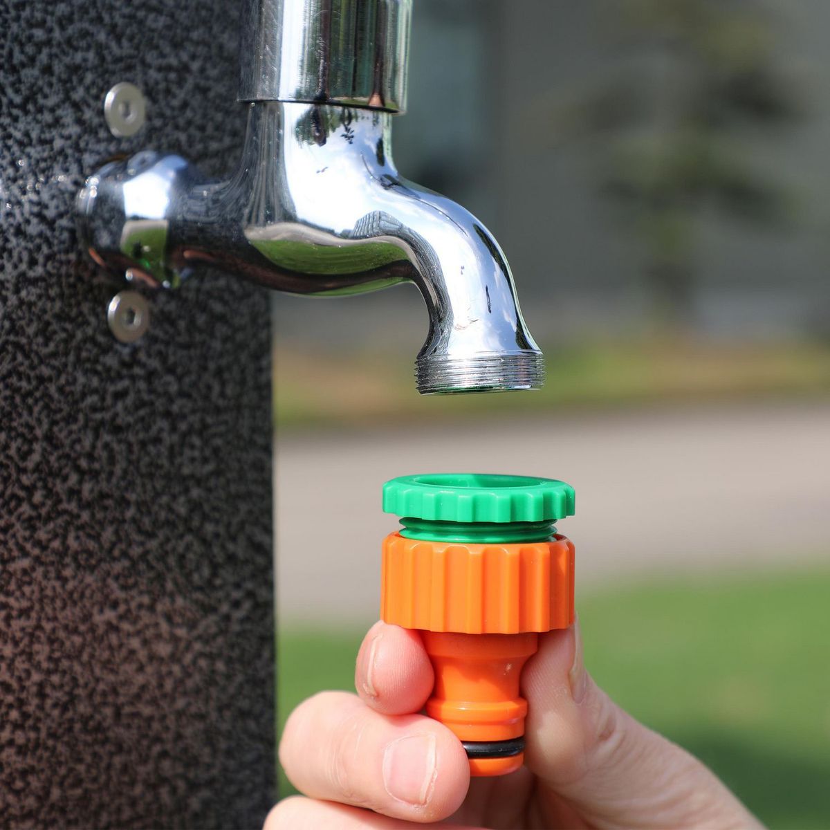 ERGO - Porta Manguera de Pared con Accesorios