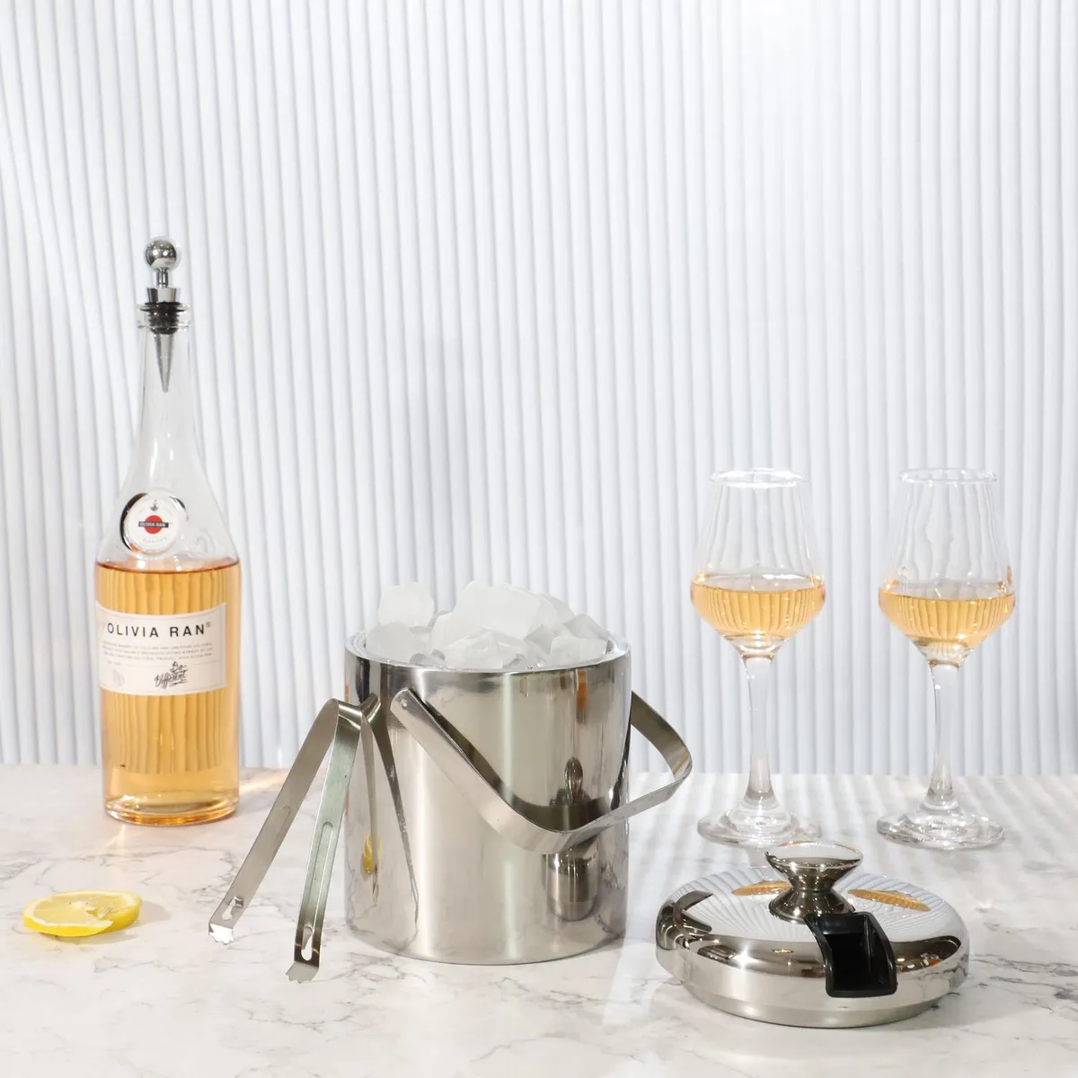 JUST HOME COLLECTION - Hielera Inoxidable con Tapa Pinza 1.3lt