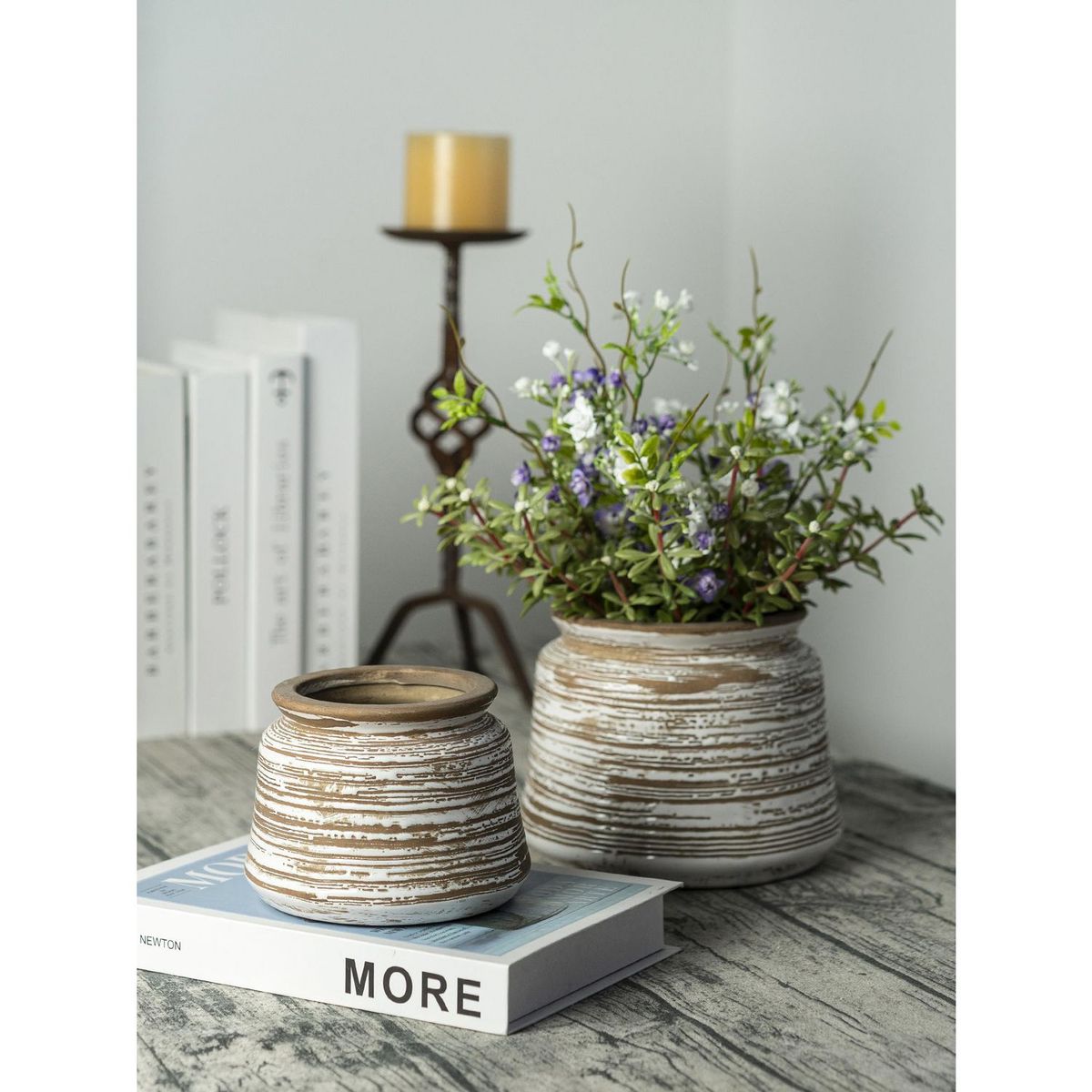 JUST HOME COLLECTION - Florero de Cerámica Blanco/Beige 18x18x14cm