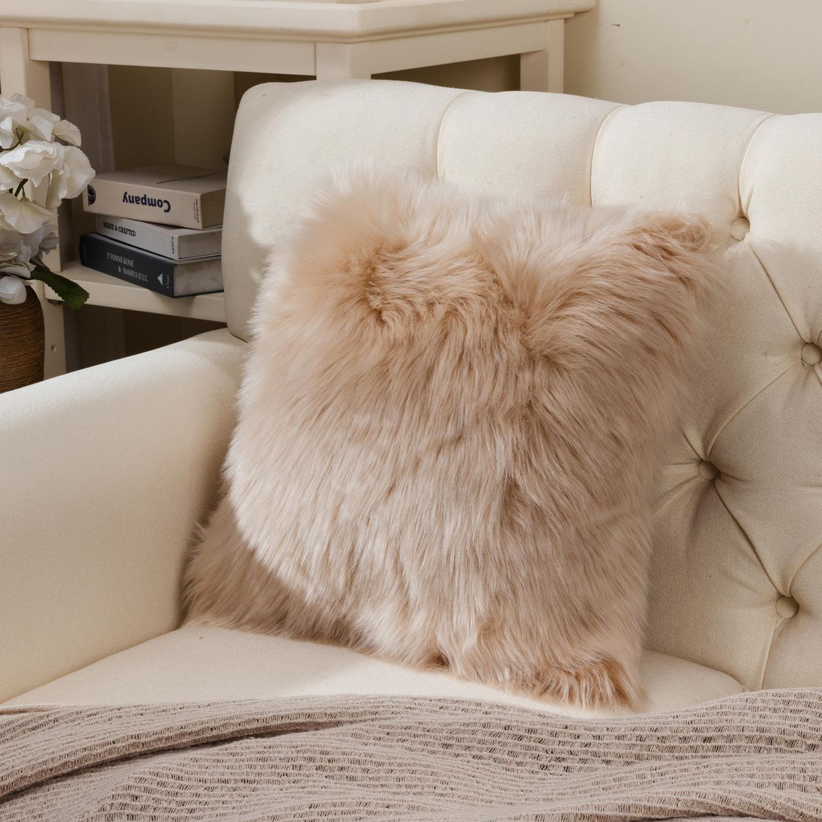 JUST HOME COLLECTION - Cojín Peludo 45x45cm Beige