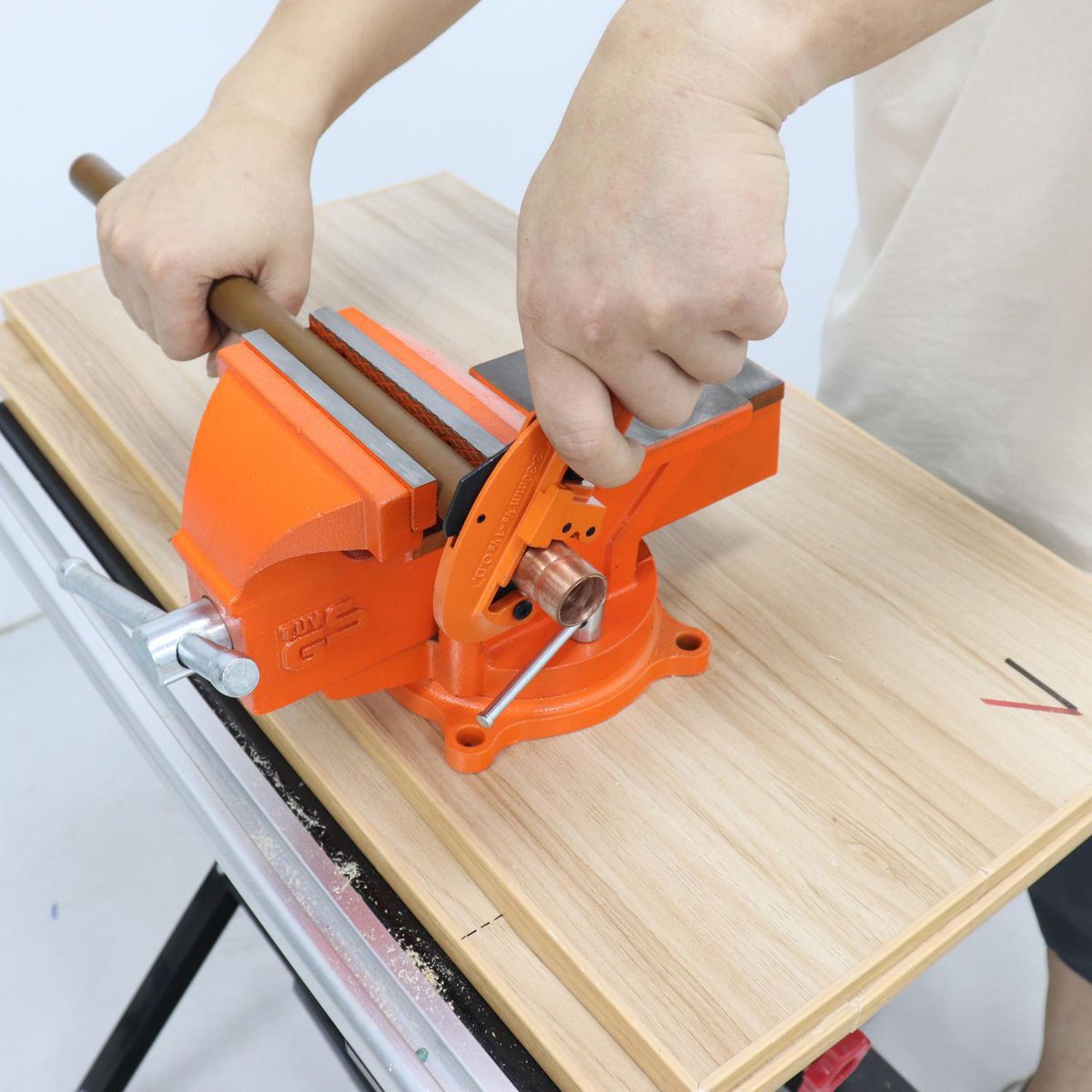 BAUKER - Tornillo De Banco 5 Bauker