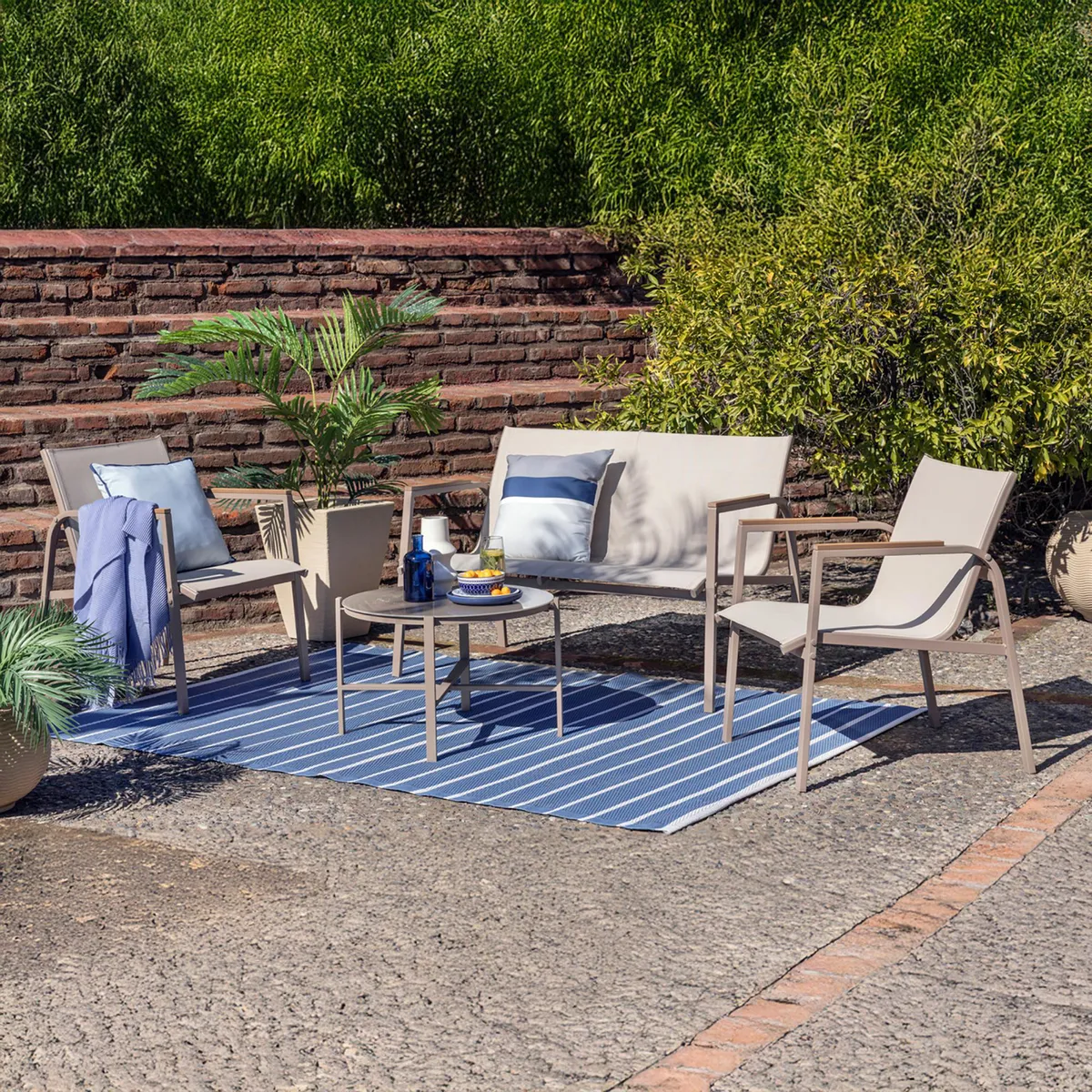 JUST HOME COLLECTION - Juego de Terraza Dubo de Metal para 4 personas