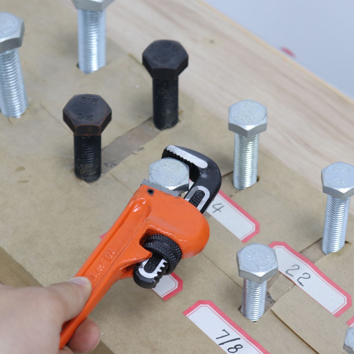 BAUKER - Llave Tubo 8