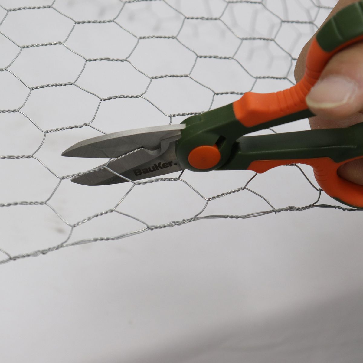 BAUKER - Tijera Corta Cables Multipropósito