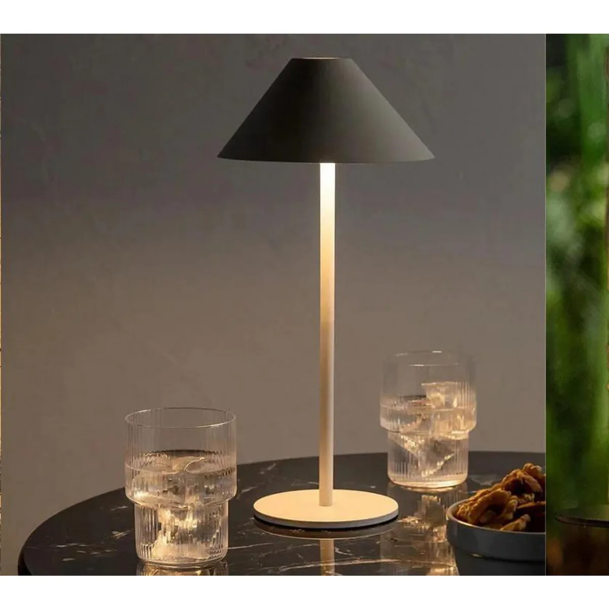 JUST HOME COLLECTION - Lámpara de Escritorio Gorro Recargable Gris/Plata