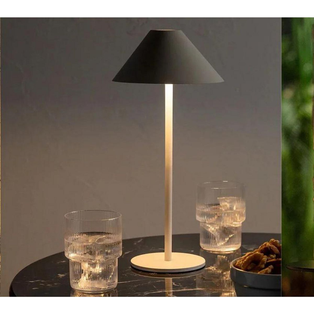 JUST HOME COLLECTION - Lámpara de Escritorio Gorro Recargable Gris/Plata