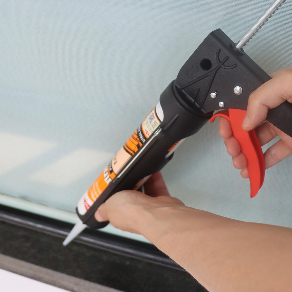 TOPEX - Pistola Calafateadora Fibra de Vidrio Antigoteo