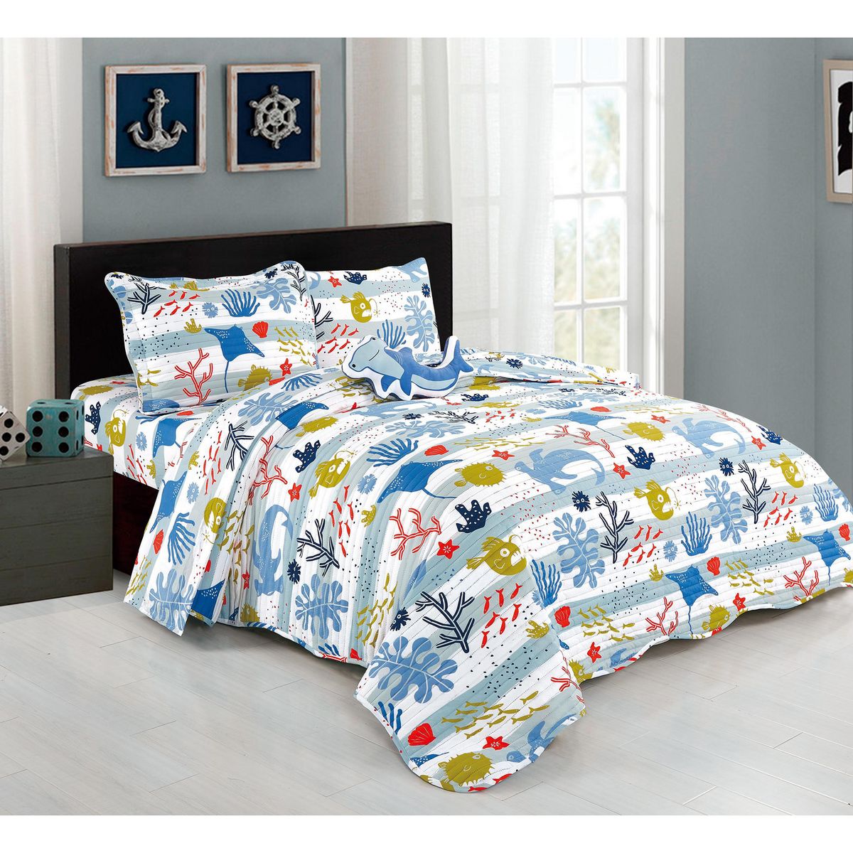 JUST HOME COLLECTION - Combo Quilt + Cojín + Sábana Niño 1.5 Plazas