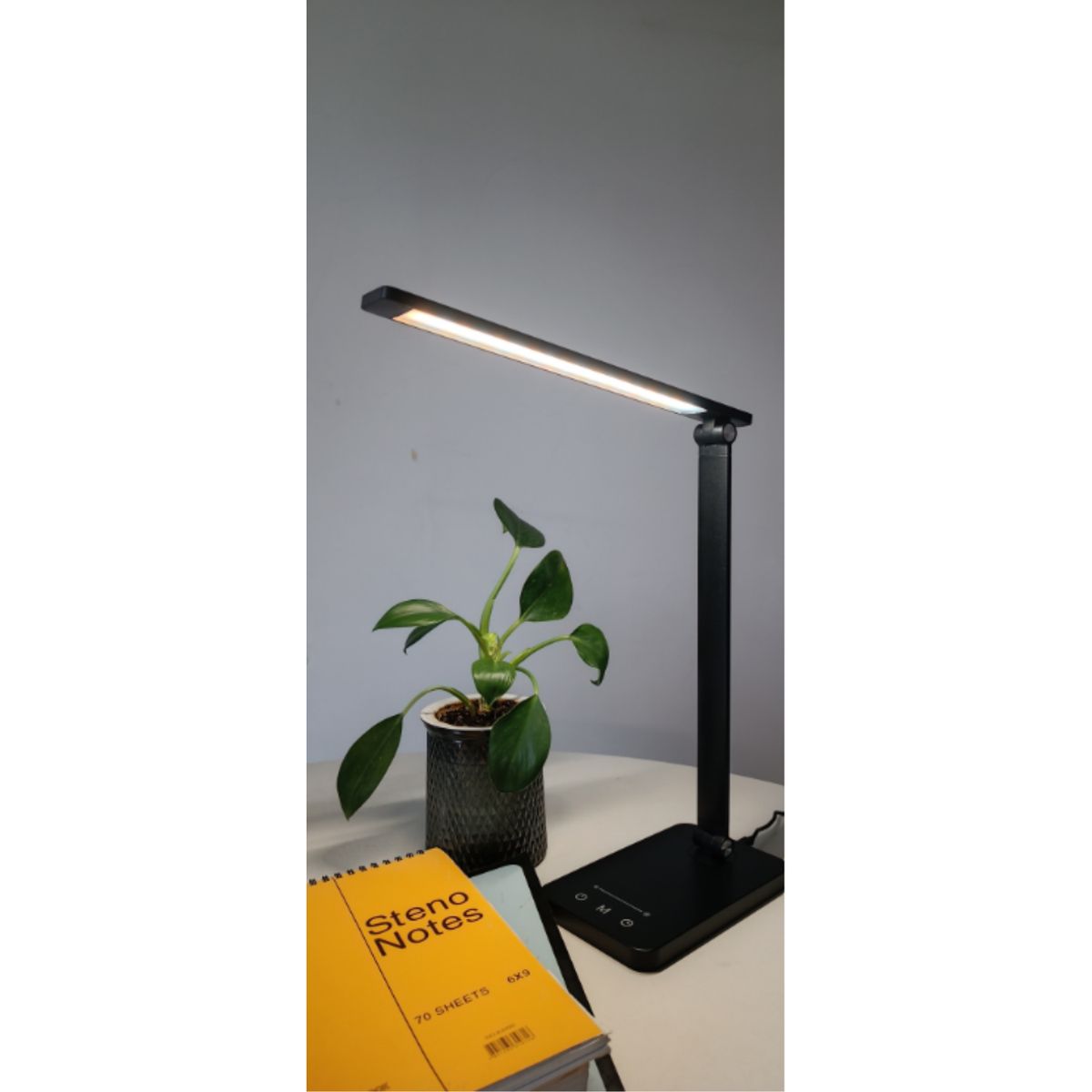 JUST HOME COLLECTION - Lámpara de Escritorio LED Evora Negroa