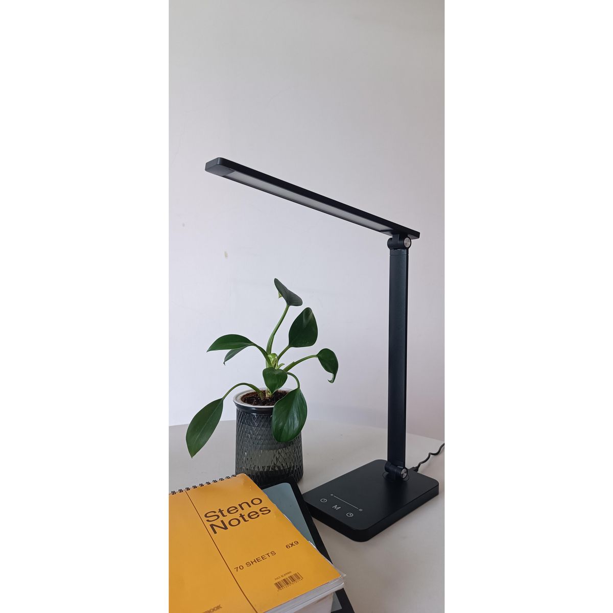 JUST HOME COLLECTION - Lámpara de Escritorio LED Evora Negroa