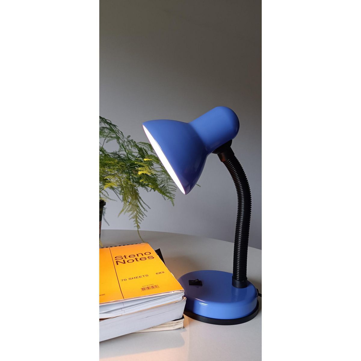 CASA BONITA - Lámpara de Escritorio Piccola Azul Claro