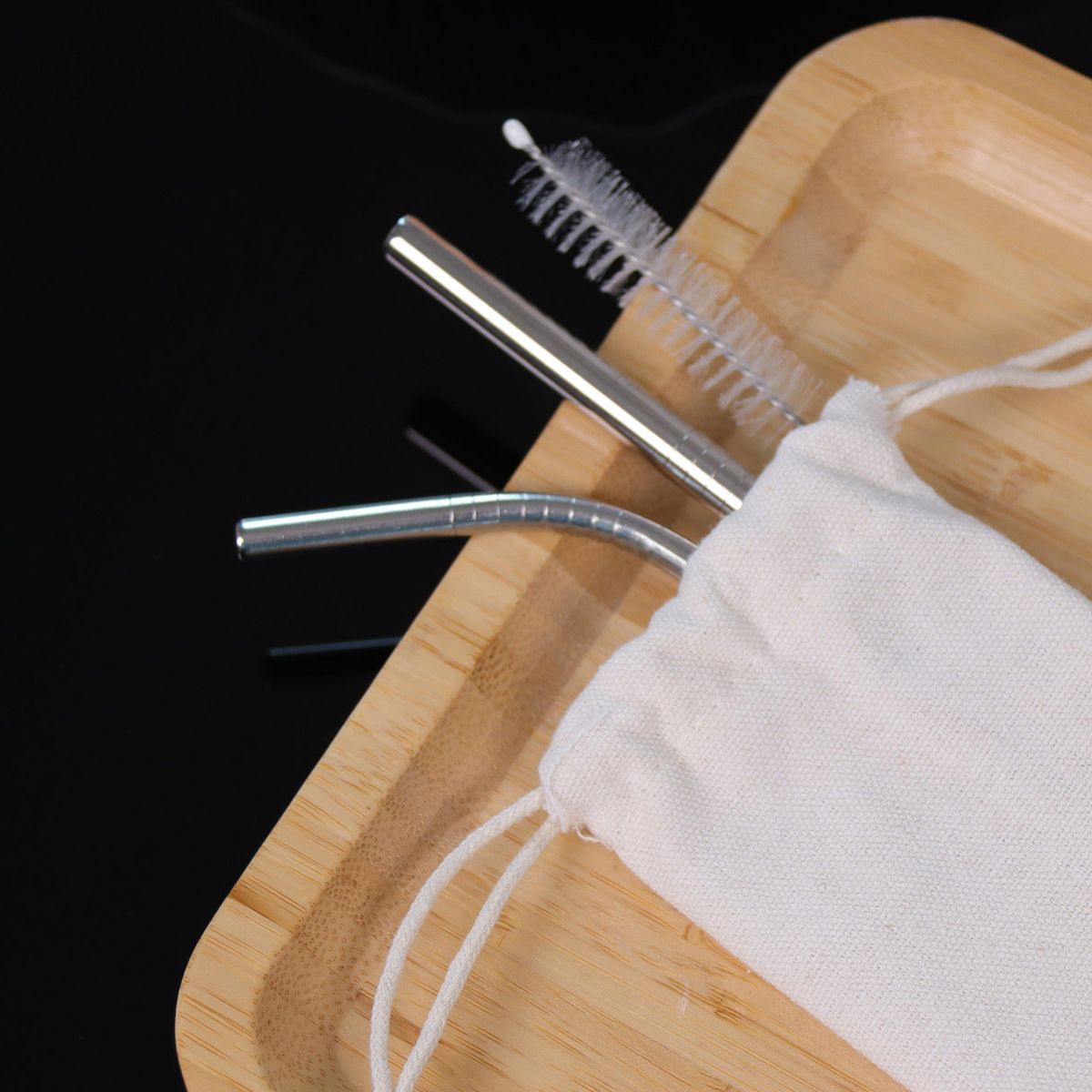 JUST HOME COLLECTION - Set 2 Cañitas de Acero Inoxidable + Cepillo